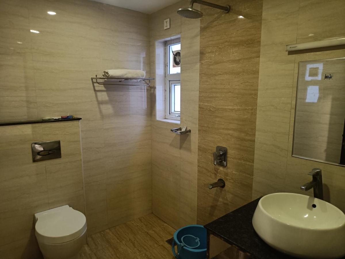 فندق The Kings Park Residency شيناي المظهر الخارجي الصورة