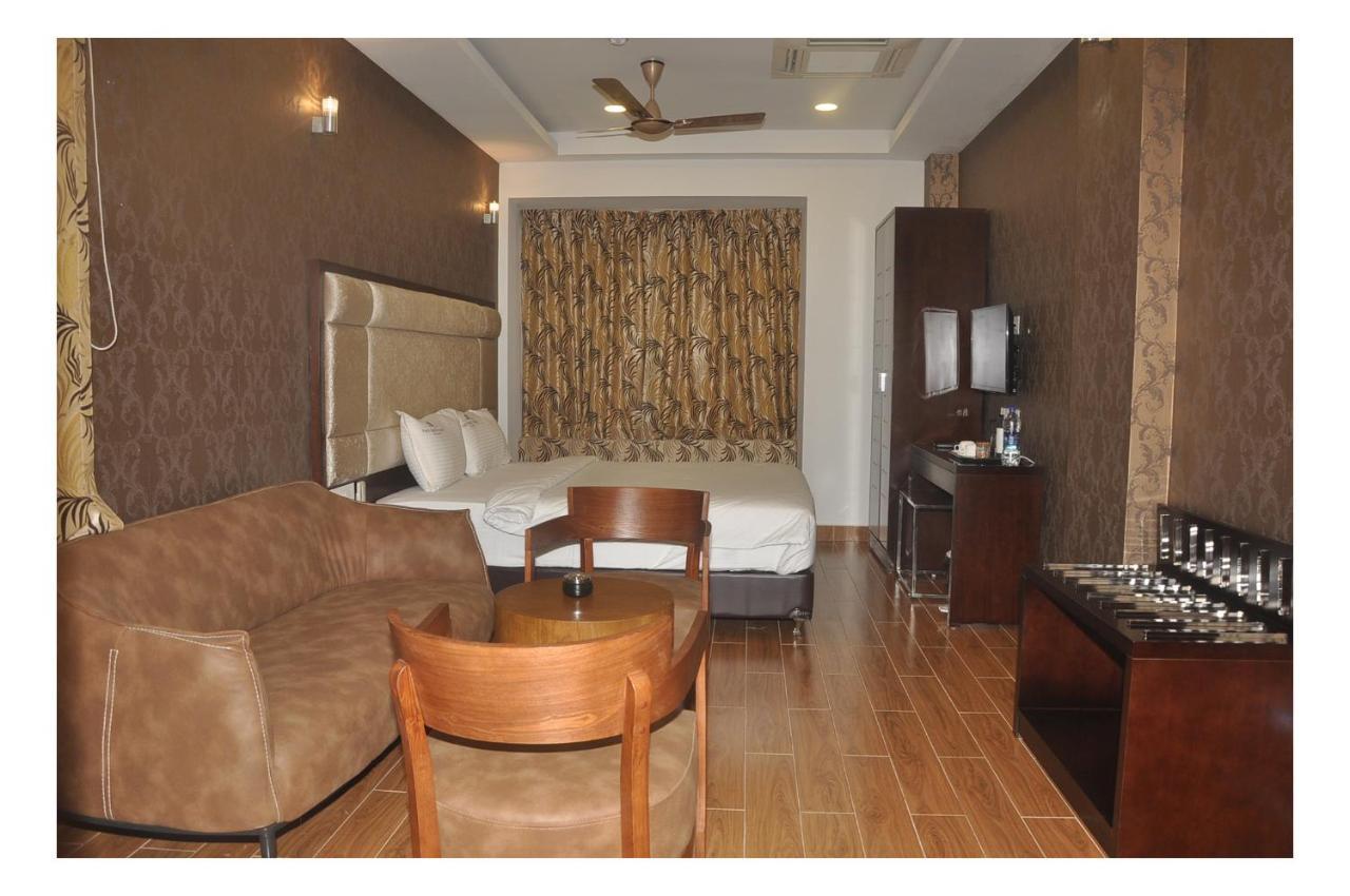 فندق The Kings Park Residency شيناي المظهر الخارجي الصورة