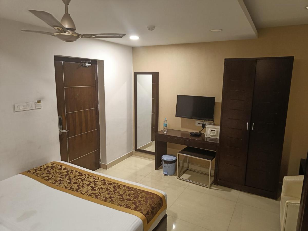 فندق The Kings Park Residency شيناي المظهر الخارجي الصورة